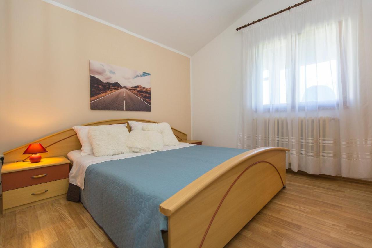 Apartman Ana Labin  Exteriör bild