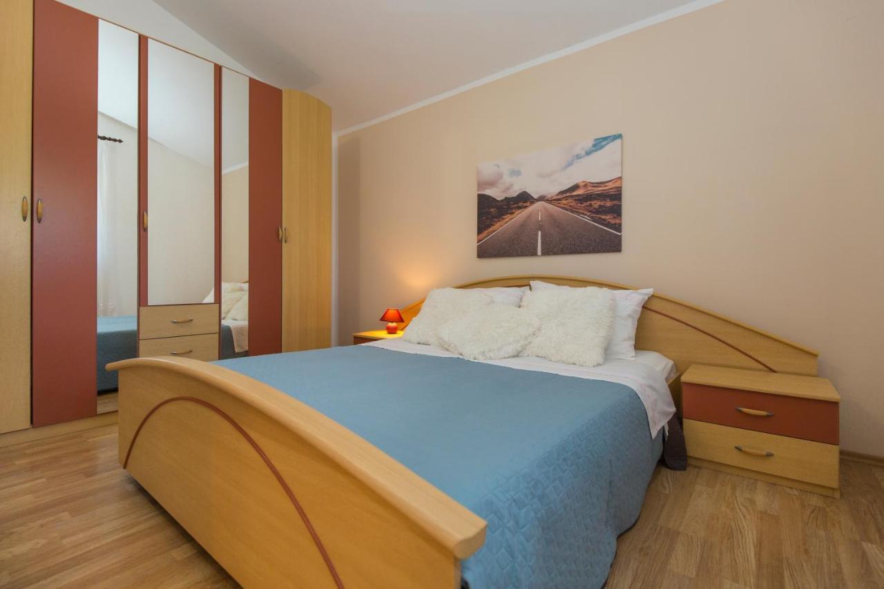 Apartman Ana Labin  Exteriör bild